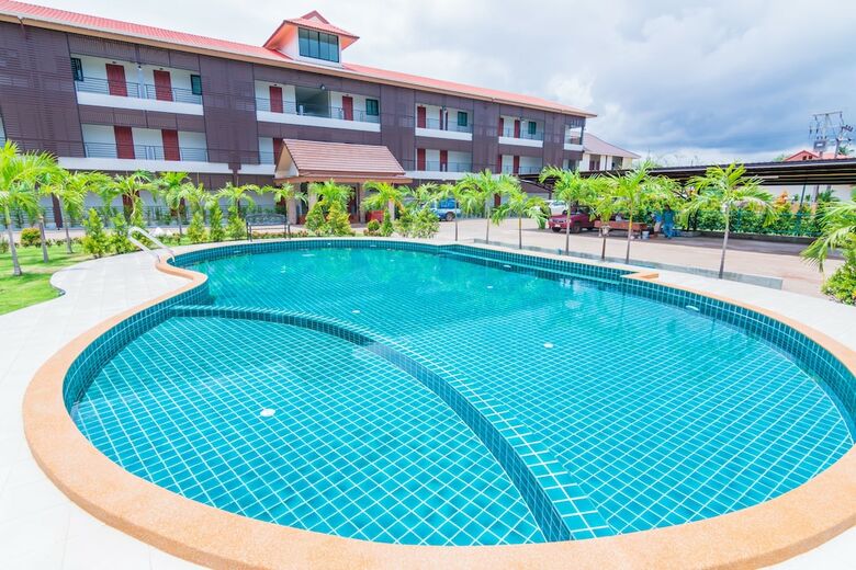 Hotel Samrong Garden Resort
