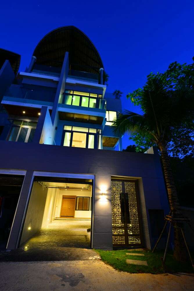 Bukit Pool Villas