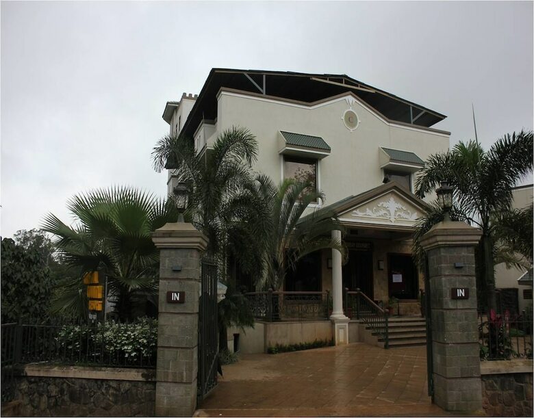 Hotel Crystal County Resort