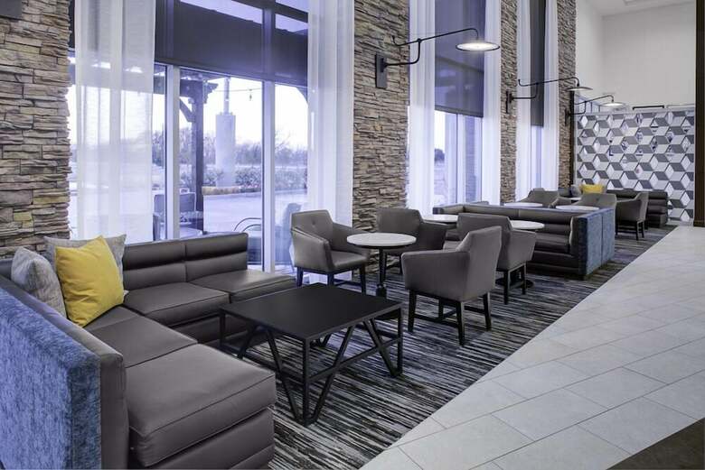 Hotel Hyatt Place Dallas / The Colony