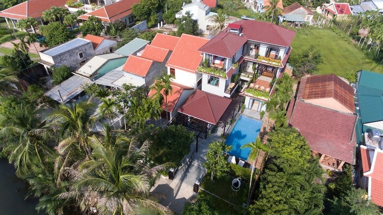 Hotel Serene River Villa