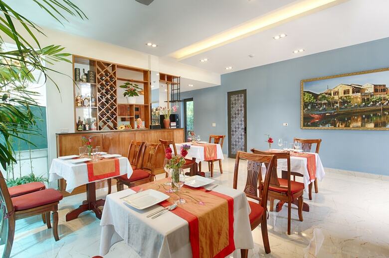 Hotel Serene River Villa