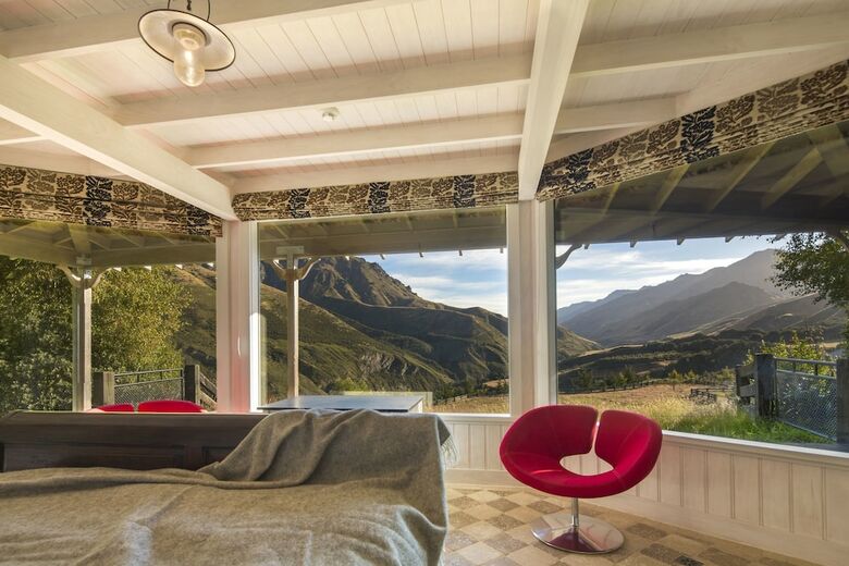 Posada Mahu Whenua