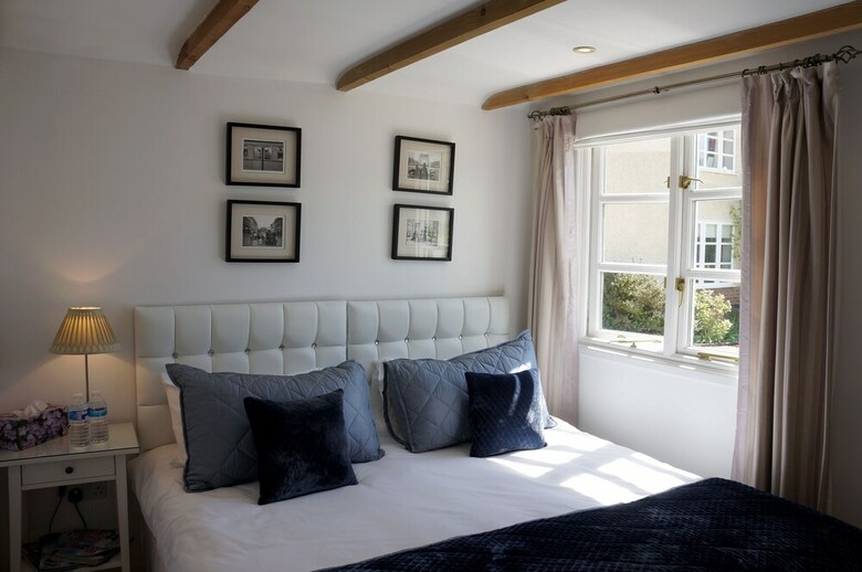 The Barn & Pheasant Cottage