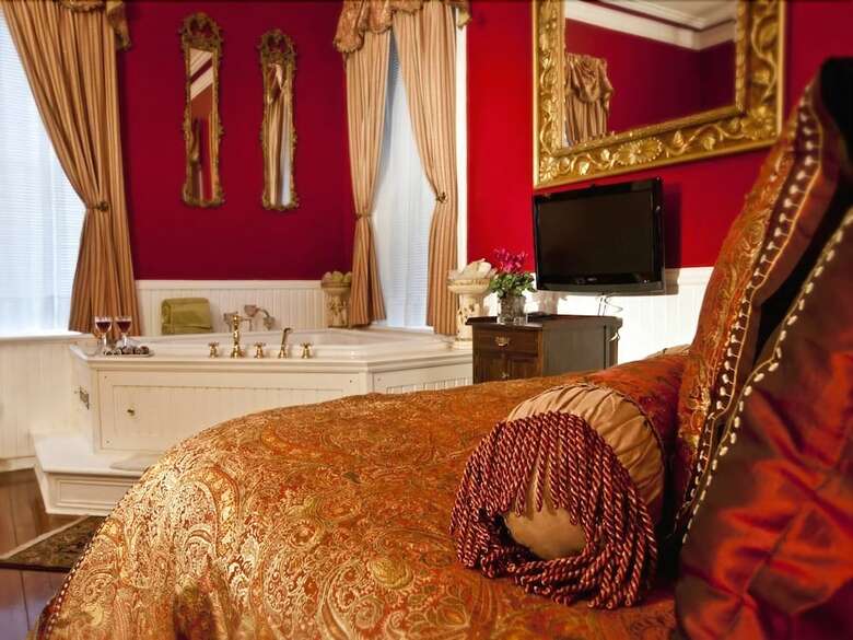 Mcmillan Inn Bed And Breakfast