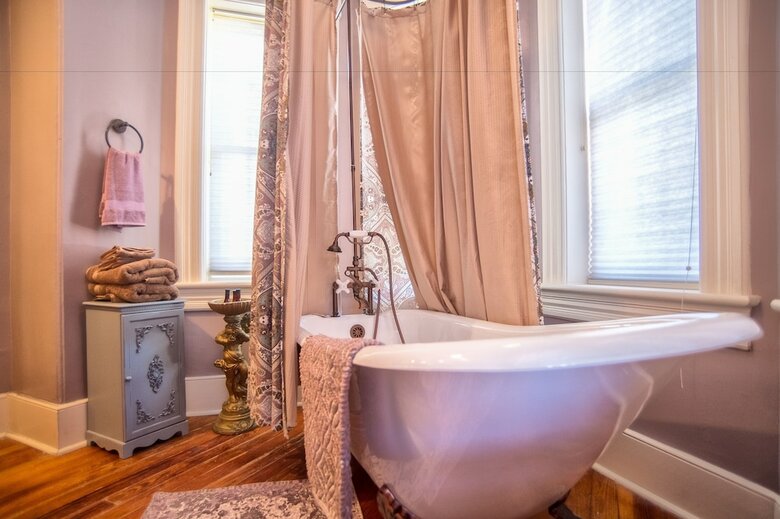 Mcmillan Inn Bed And Breakfast