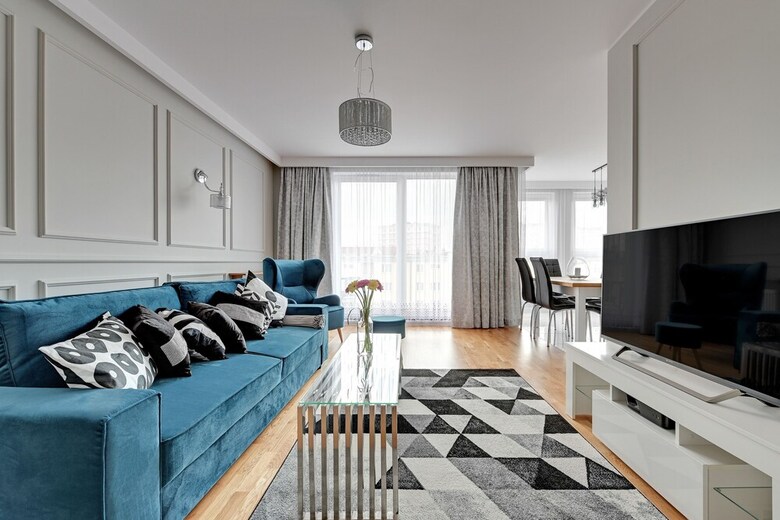 Blue Mandarin Apartments