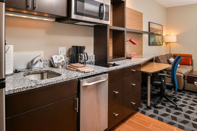 Hotel Towneplace Suites By Marriott Charleston-west Ashley