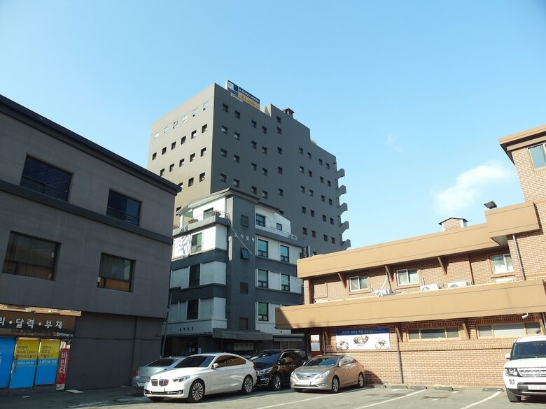 Hotel Road Myeongdong Guesthouse