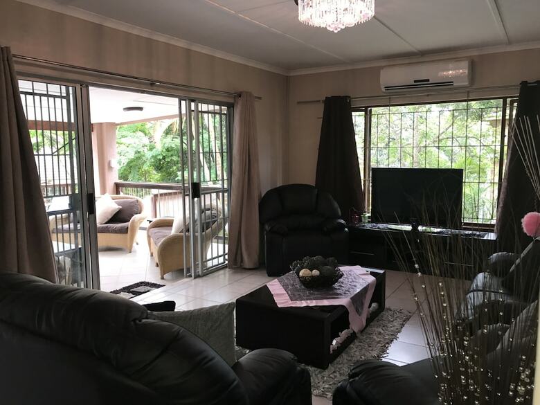 Pelican S Nest Holiday Home St Lucia