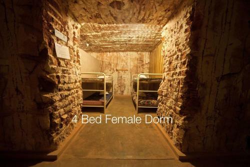 Radeka Downunder Underground Motel