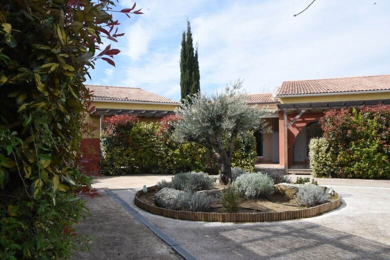 Residencia R�sidence Kallist� L'isulana