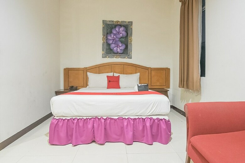 Hotel Reddoorz Near Trans Studio Mall 3