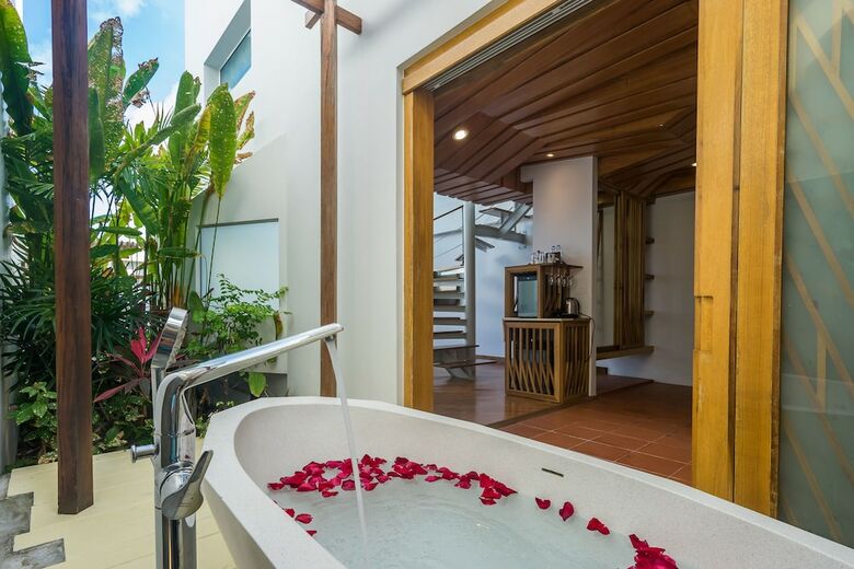 Hotel White Sand Samui Resort