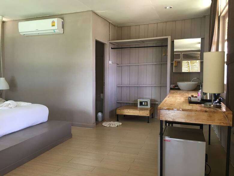 Hotel Hip Seaview Resort At Phi Phi