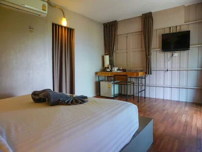 Hotel Hip Seaview Resort At Phi Phi
