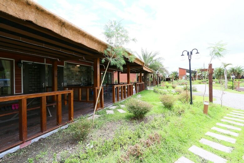 Ruisui Palm Lakes B&B