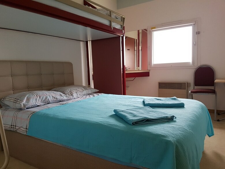Hotel H�tel Holiday