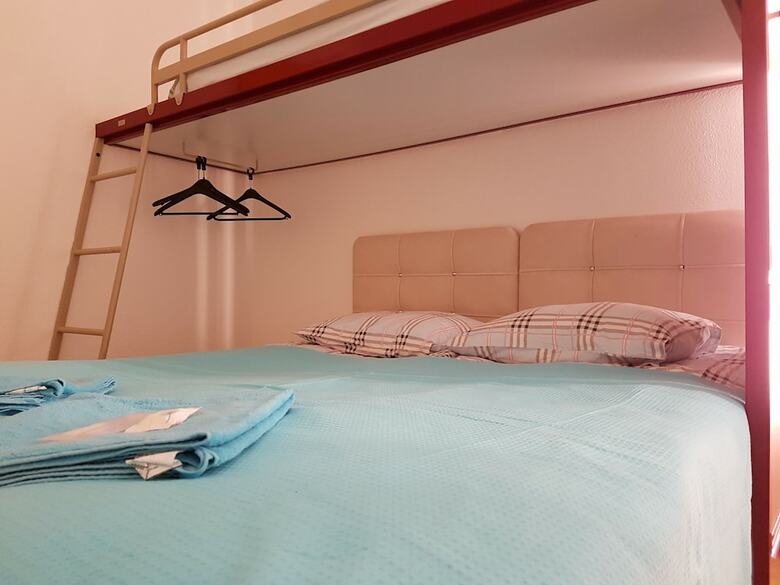 Hotel H�tel Holiday