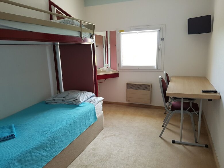 Hotel H�tel Holiday