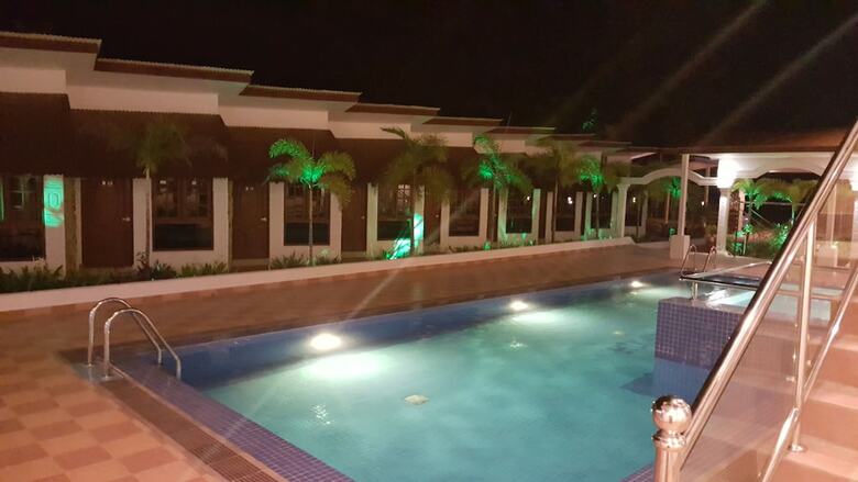 Hotel Al-safina Kijal Beach Resort