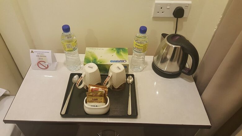 Hotel Al-safina Kijal Beach Resort