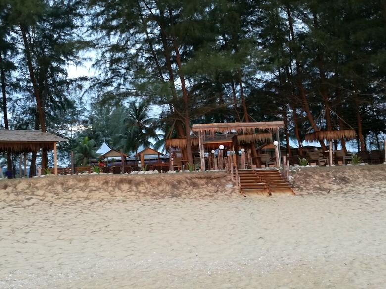 Hotel Al-safina Kijal Beach Resort