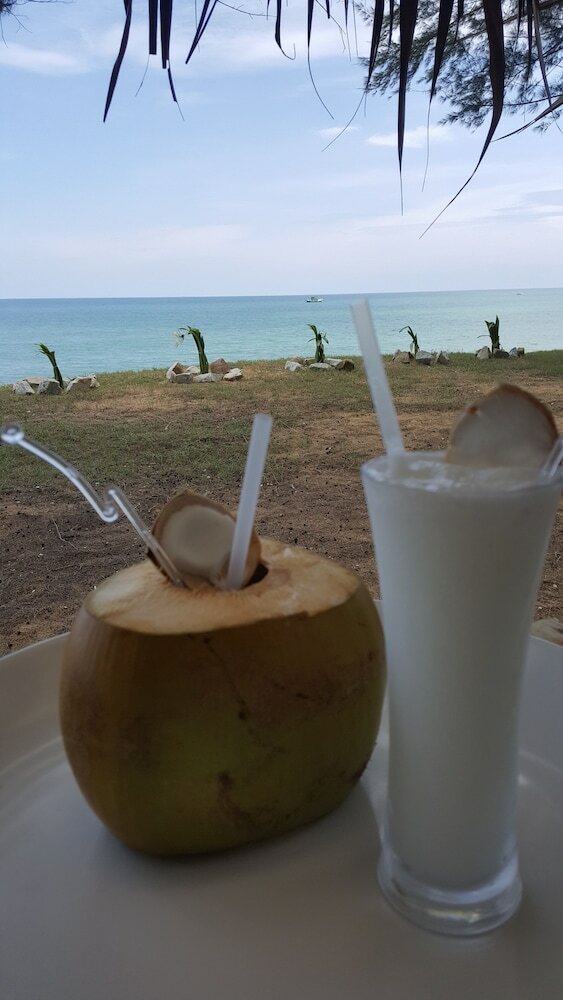 Hotel Al-safina Kijal Beach Resort