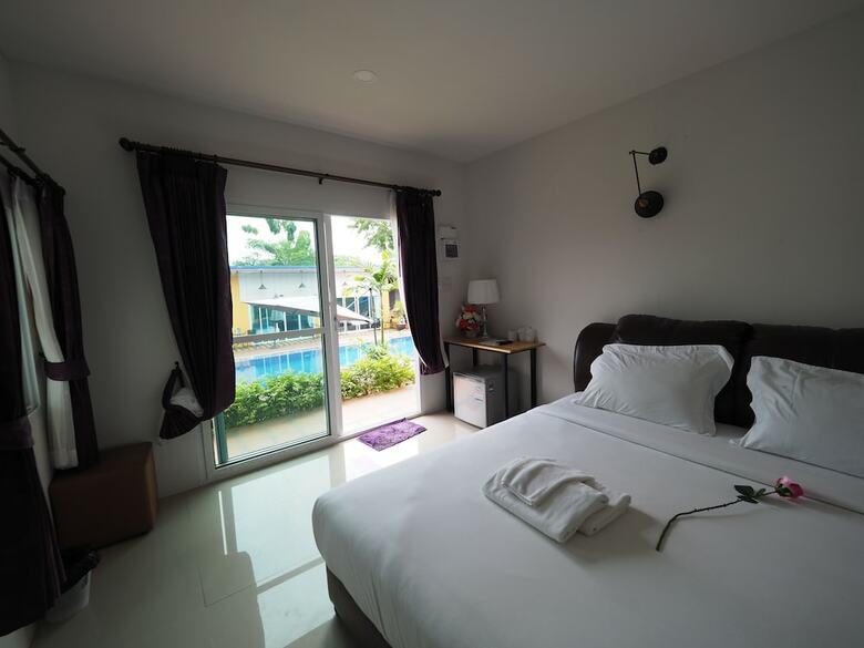 Hotel Nai C Resort