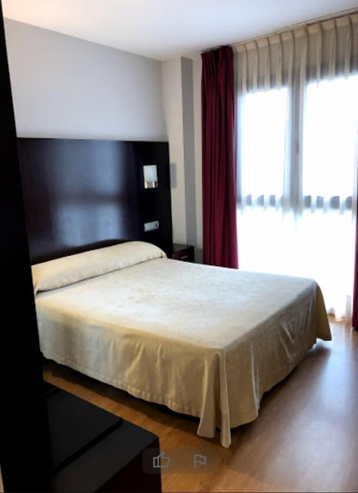Hotel 44
