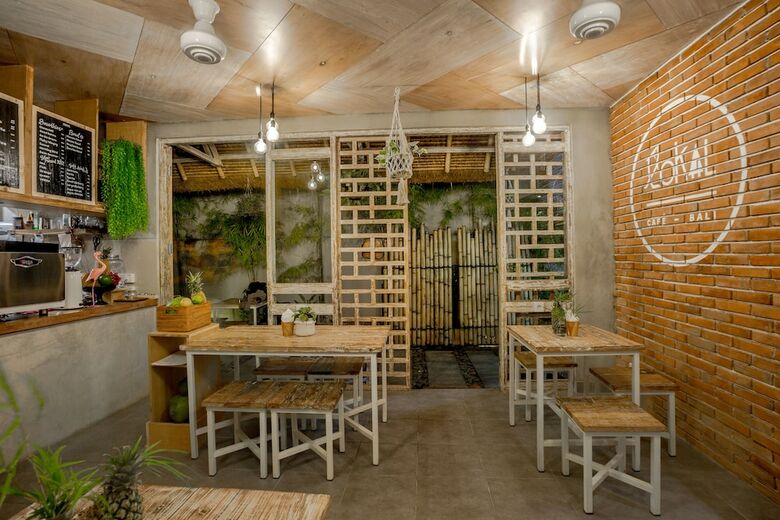 Hostal Lokal Bali Hostel