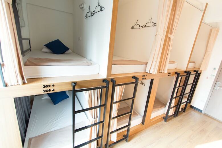Hostal Pier 49 Hostel