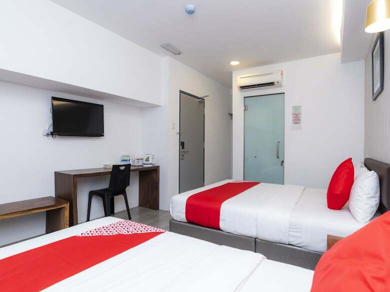 Oyo 89355 Big Big Hotel