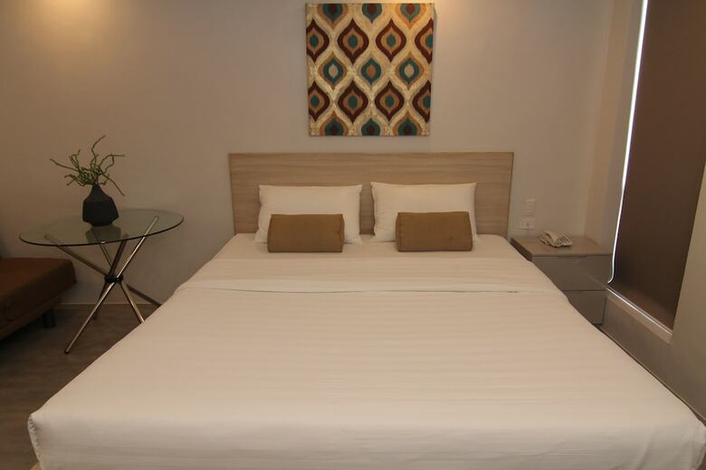 Mabolo Royal Hotel