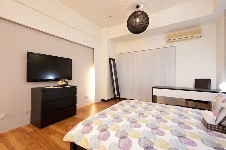 O2 Hotel Ximen Branch