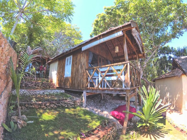 Hotel Cosmos Bungalows