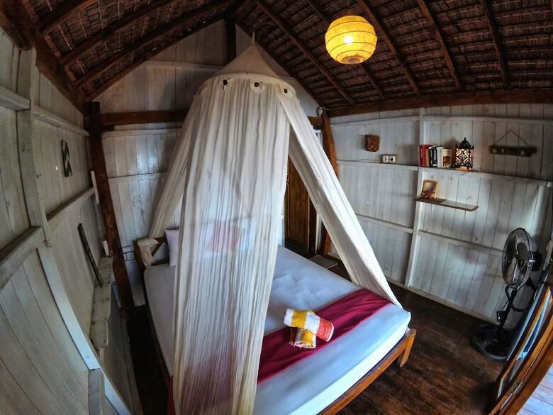 Hotel Cosmos Bungalows