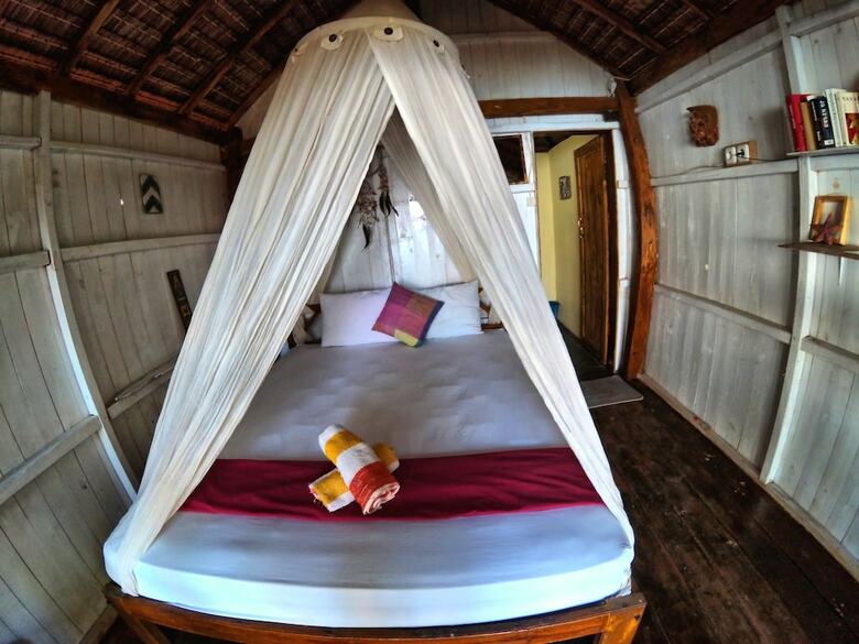 Hotel Cosmos Bungalows