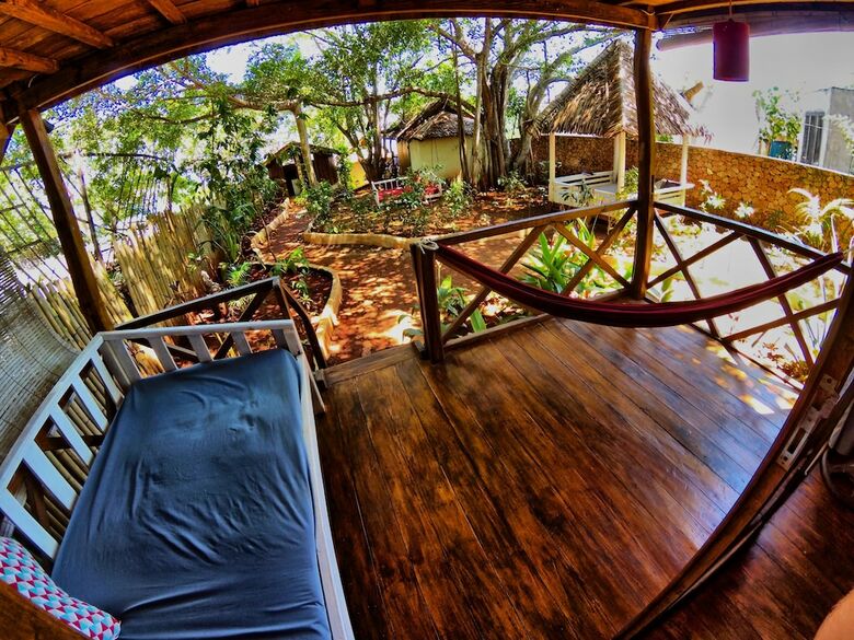 Hotel Cosmos Bungalows