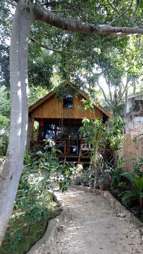 Hotel Cosmos Bungalows