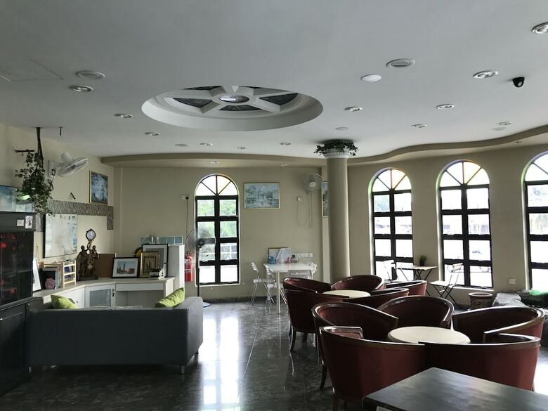 Sherwinton Hotel