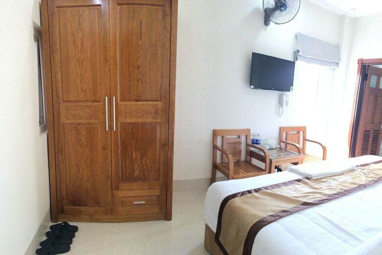 Jeanne Hotel