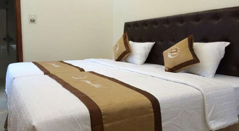 Jeanne Hotel
