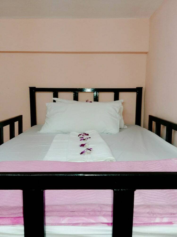 Hostal Krabi Bed Sleep Hotel