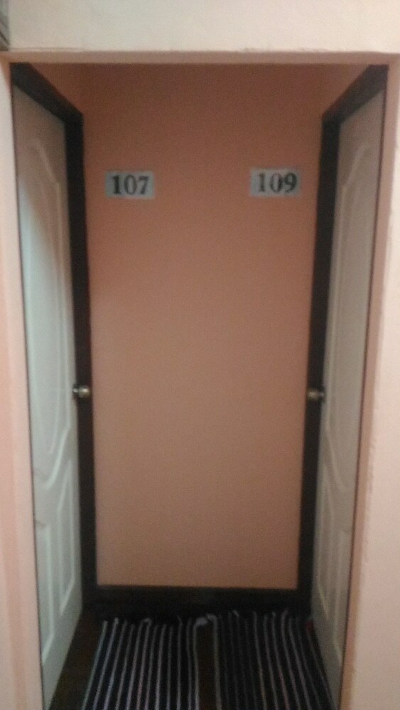 Hostal Krabi Bed Sleep Hotel