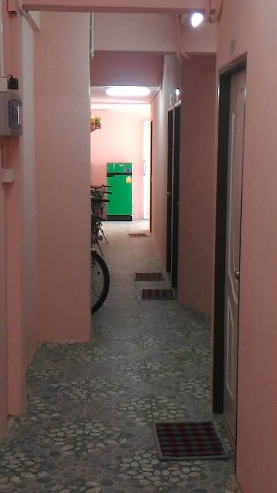 Hostal Krabi Bed Sleep Hotel