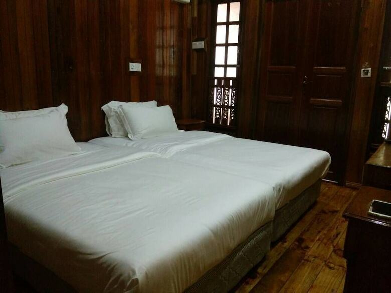Hotel Kembara Resort