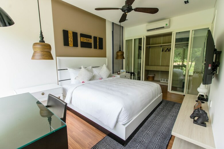 Villa Laguna Park Townhouses