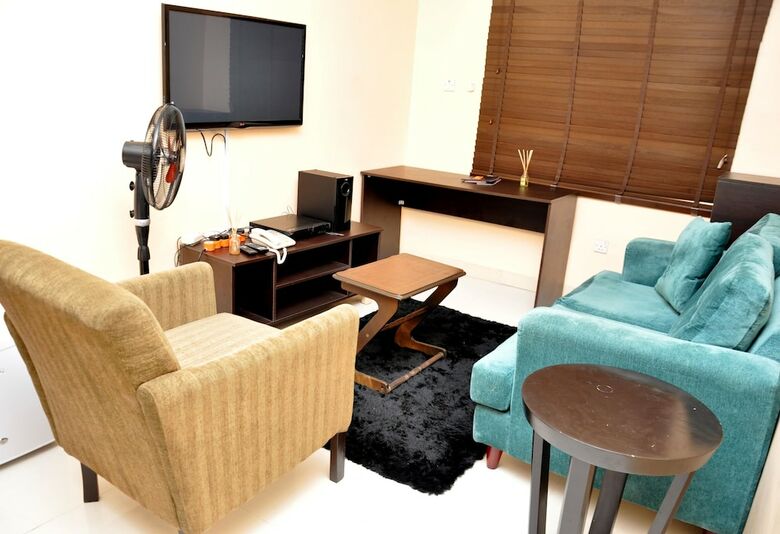 Hotel Topaz Luxury Suites & Apartments