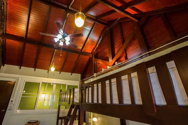 Hostal Baan Gaysorn Hostel